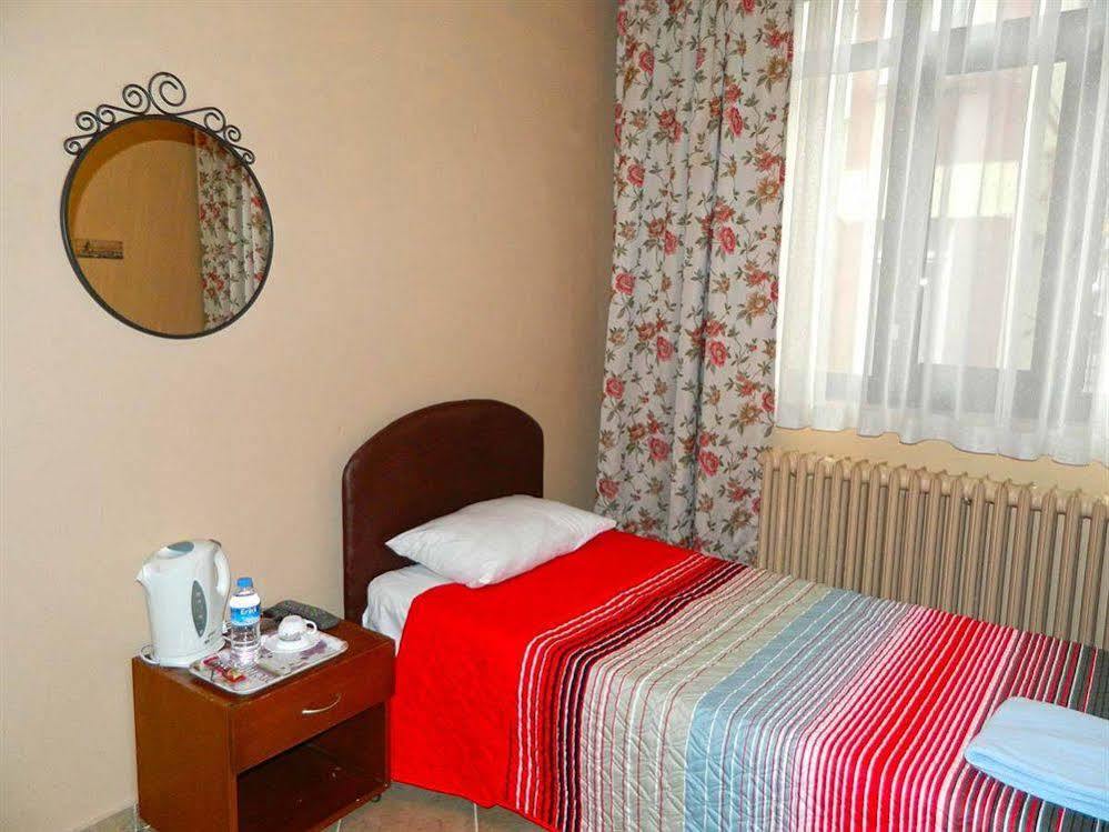 Rüyam Hotel Istanboel Buitenkant foto